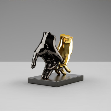 SCHULLER MANOS Figura Gris Plomo-Oro 18x20