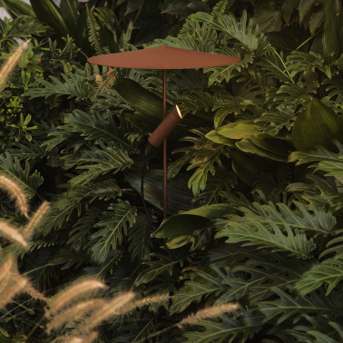 FARO CLAP 630 Estaca Marrón Óxido con Pantalla 230V 3000K